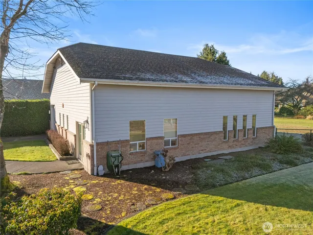 $799,900 | 11243 Airpark Lane Southeast, Yelm, WA 98597