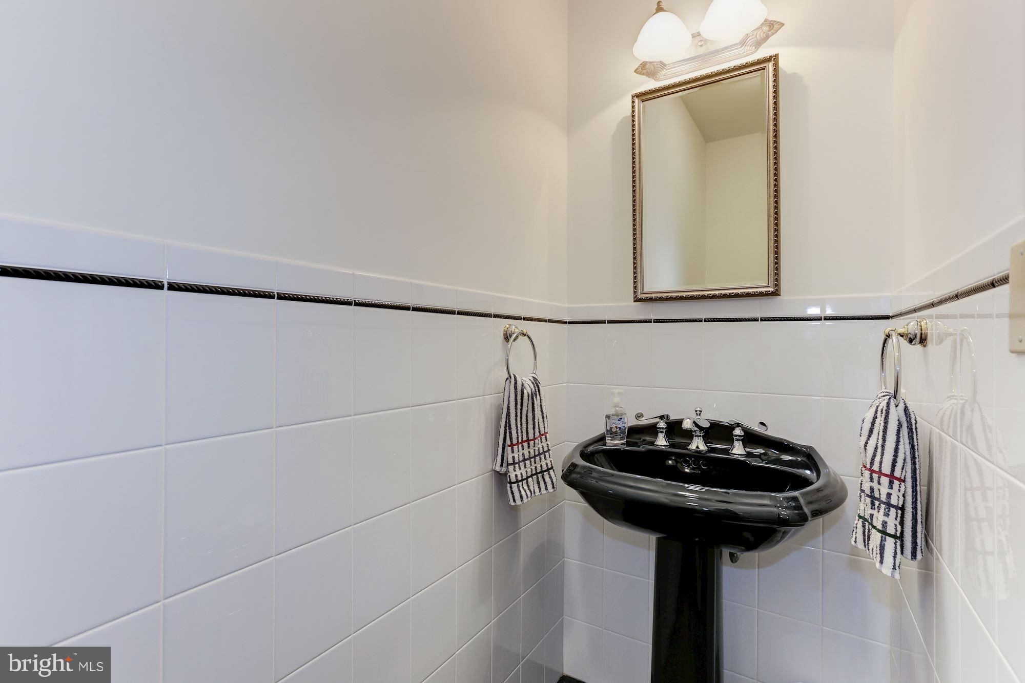 31780 Windy River Road Trappe, MD 21673 - Photo 20 of 30 Powder Room