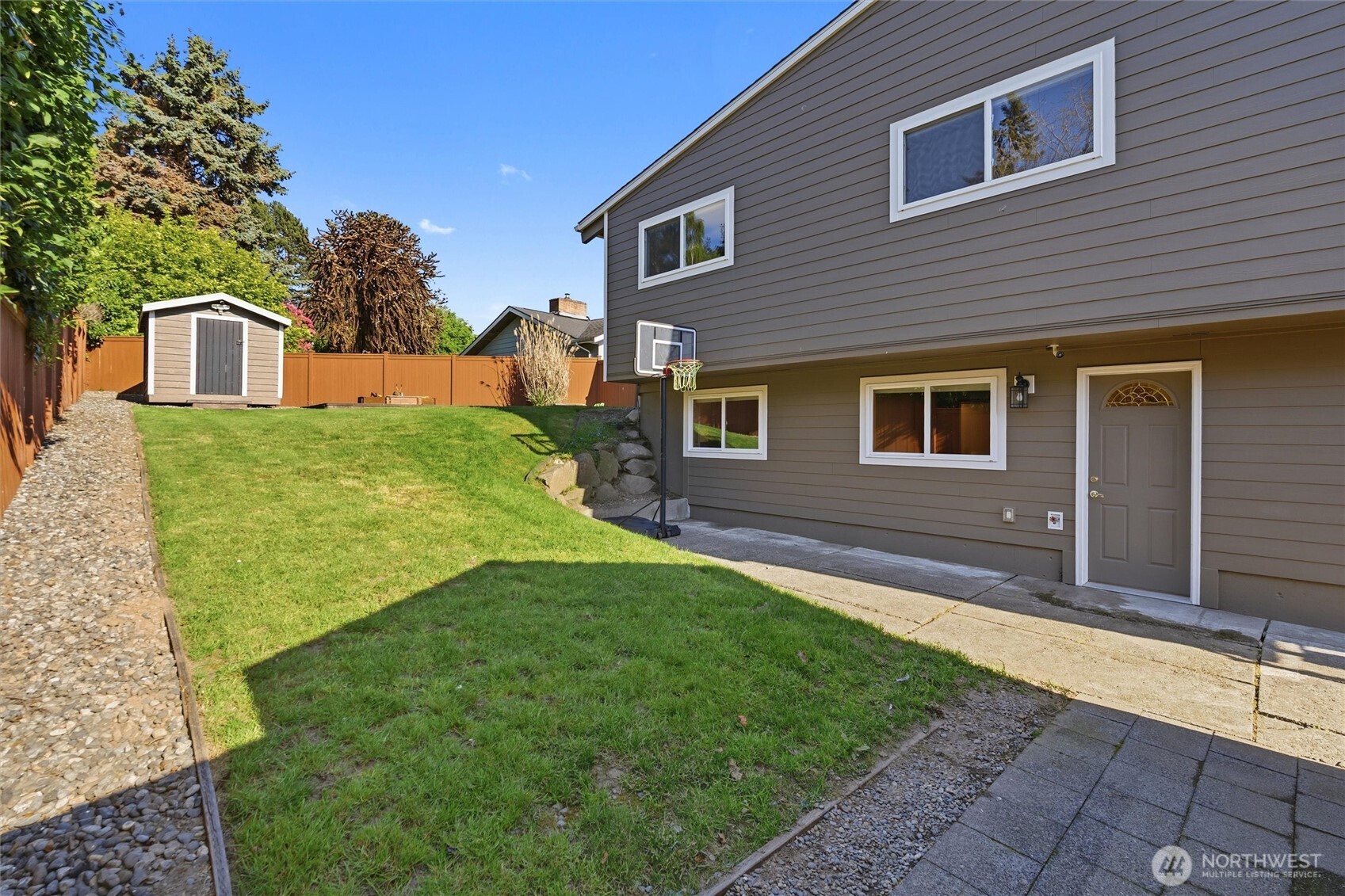841 Brookmere Drive Edmonds, WA 98020 - Photo 28 of 33