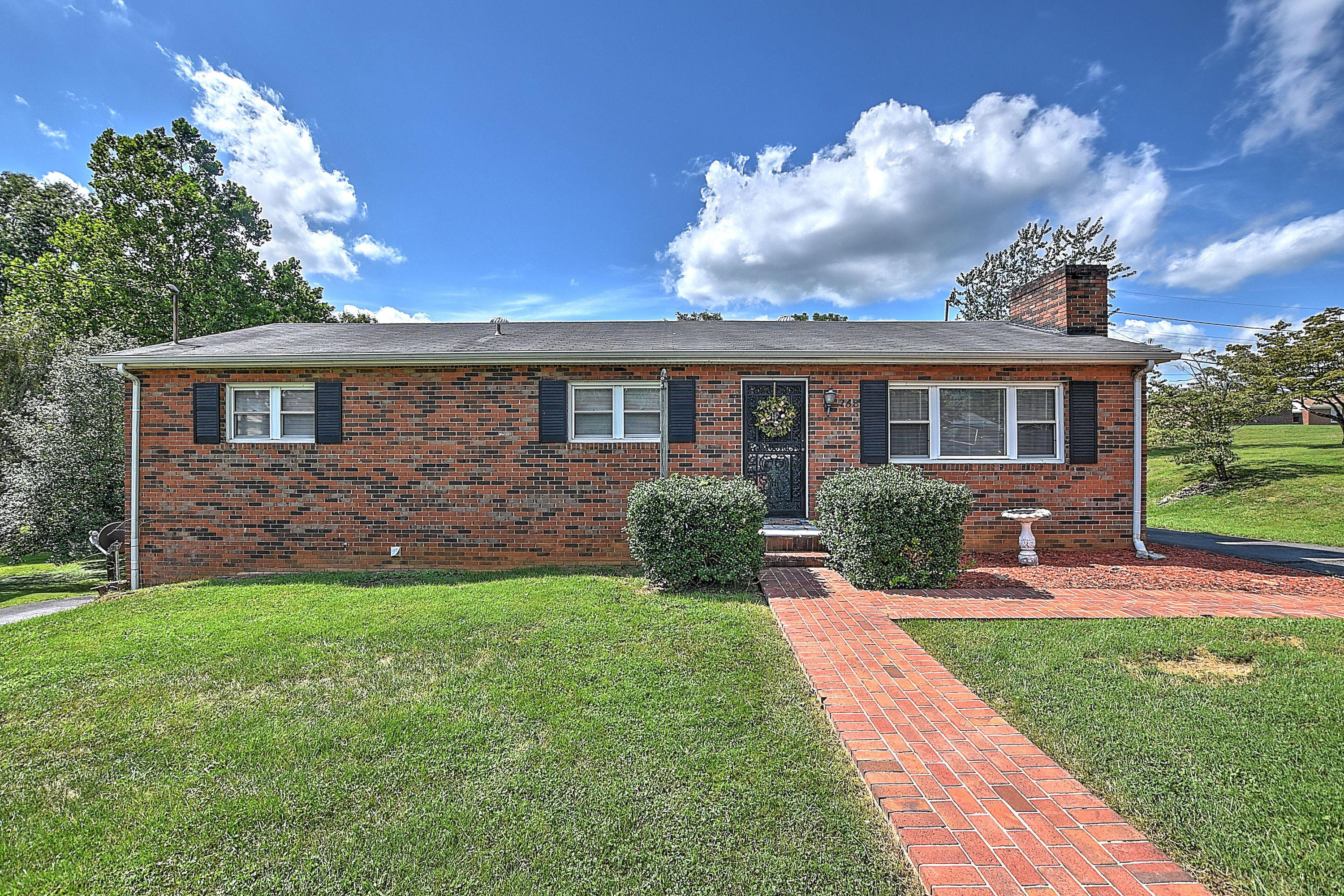 268 Seminole Road Bristol, VA 24201 - Photo 1 of 38 268 Seminole Rd-2