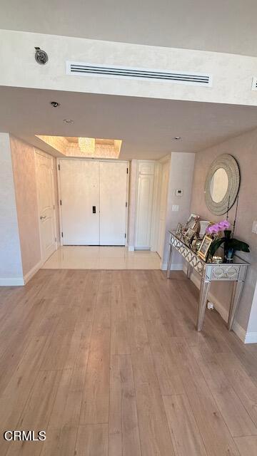 222 Monterey Road, Unit 904 Glendale, CA 91206 - Photo 3 of 19 IMG_4384