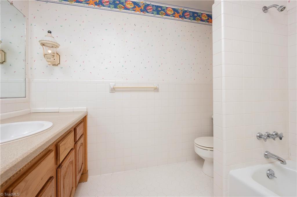 3340 Kirklees Road Winston-Salem, NC 27104 - Photo 23 of 30 Gallery Image 23