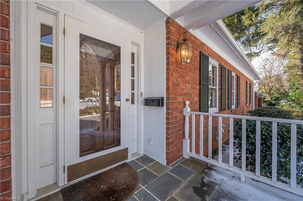 3340 Kirklees Road Winston-Salem, NC 27104 - Photo 7 of 30 Gallery Image 7