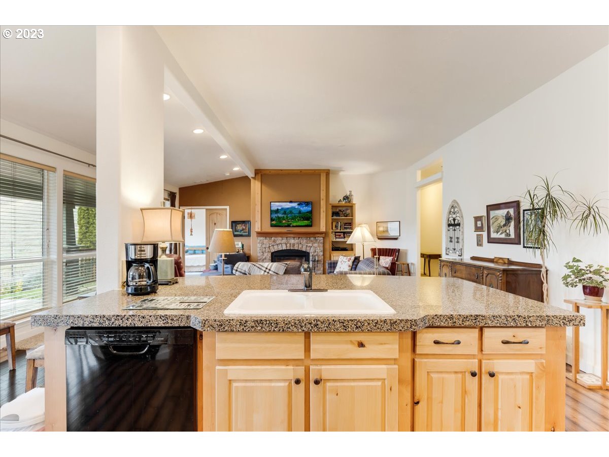 4532 Emerson Loop Road The Dalles, OR 97058 - Photo 19 of 48