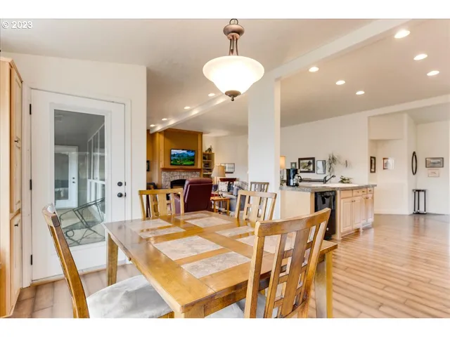 $750,000 | 4532 Emerson Loop Road, The Dalles, OR 97058