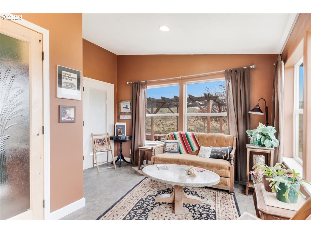 4532 Emerson Loop Road The Dalles, OR 97058 - Photo 23 of 48