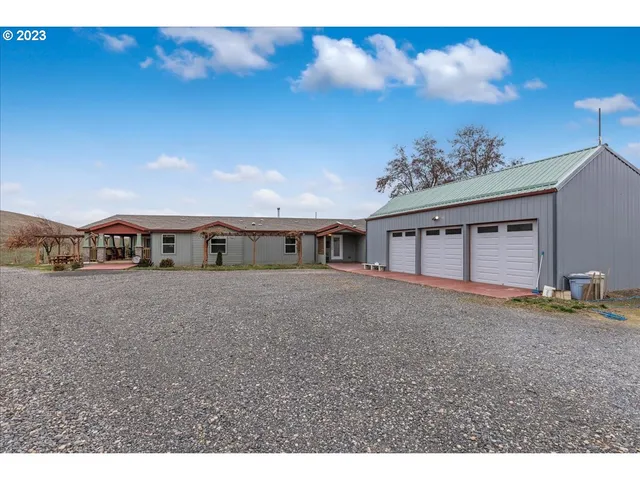 $750,000 | 4532 Emerson Loop Road, The Dalles, OR 97058