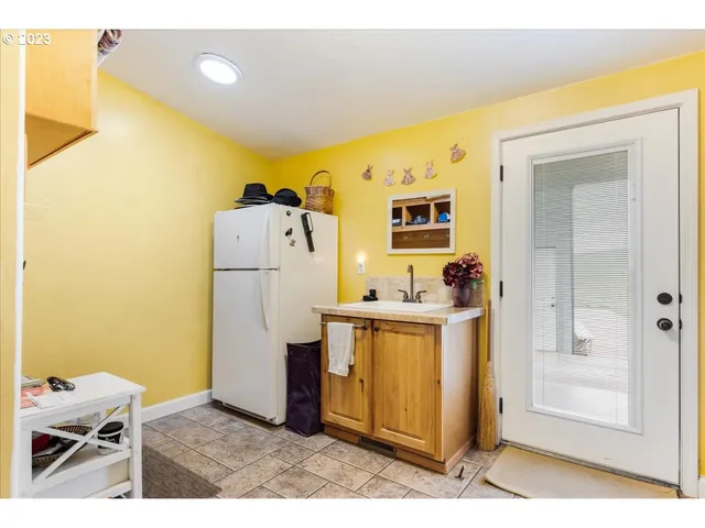 $750,000 | 4532 Emerson Loop Road, The Dalles, OR 97058