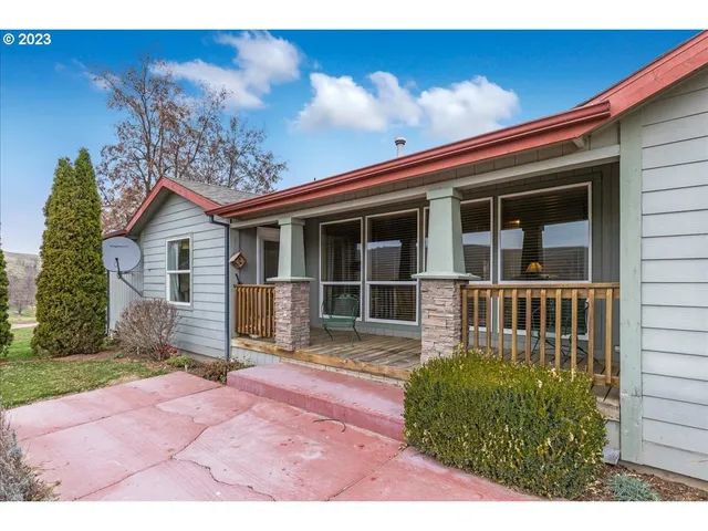 $750,000 | 4532 Emerson Loop Road, The Dalles, OR 97058