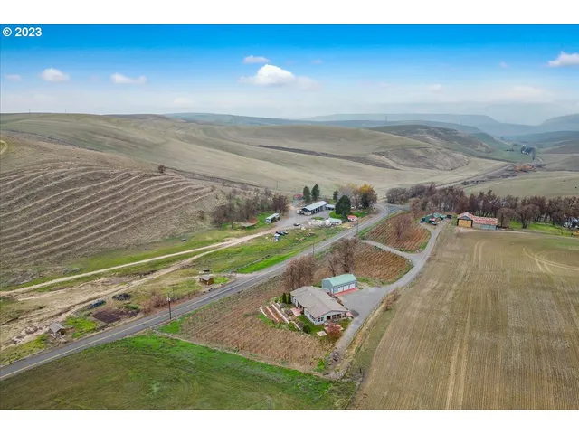 $750,000 | 4532 Emerson Loop Road, The Dalles, OR 97058