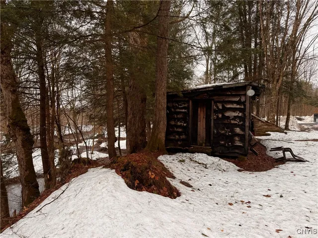 $80,000 | 64 Beaver Creek Road, Redfield, NY 13437