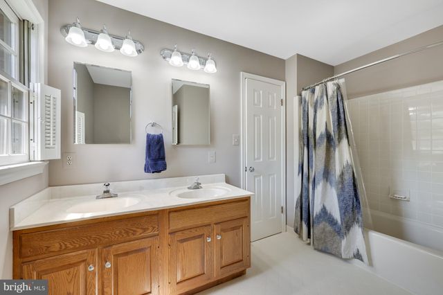 $1,650,000 | 7628 Huntmaster Lane, McLean, VA 22102