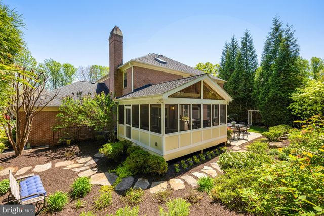 $1,650,000 | 7628 Huntmaster Lane, McLean, VA 22102