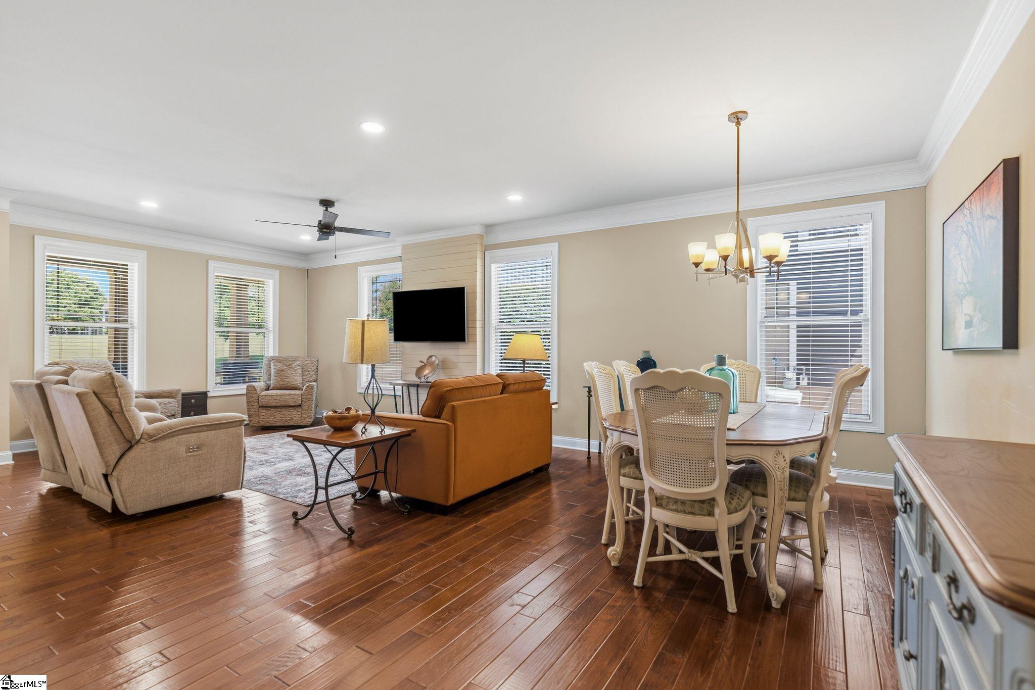 14 Ridenour Avenue Greenville, SC 29617 - Photo 5 of 34 Gallery Image 5