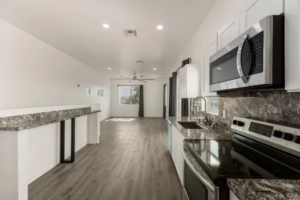 $3,000 | 1933 East Monroe Street, Unit 2, Phoenix, AZ 85034