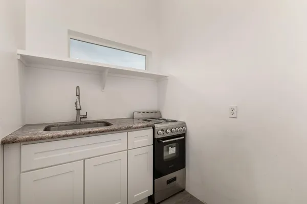 $3,000 | 1933 East Monroe Street, Unit 2, Phoenix, AZ 85034