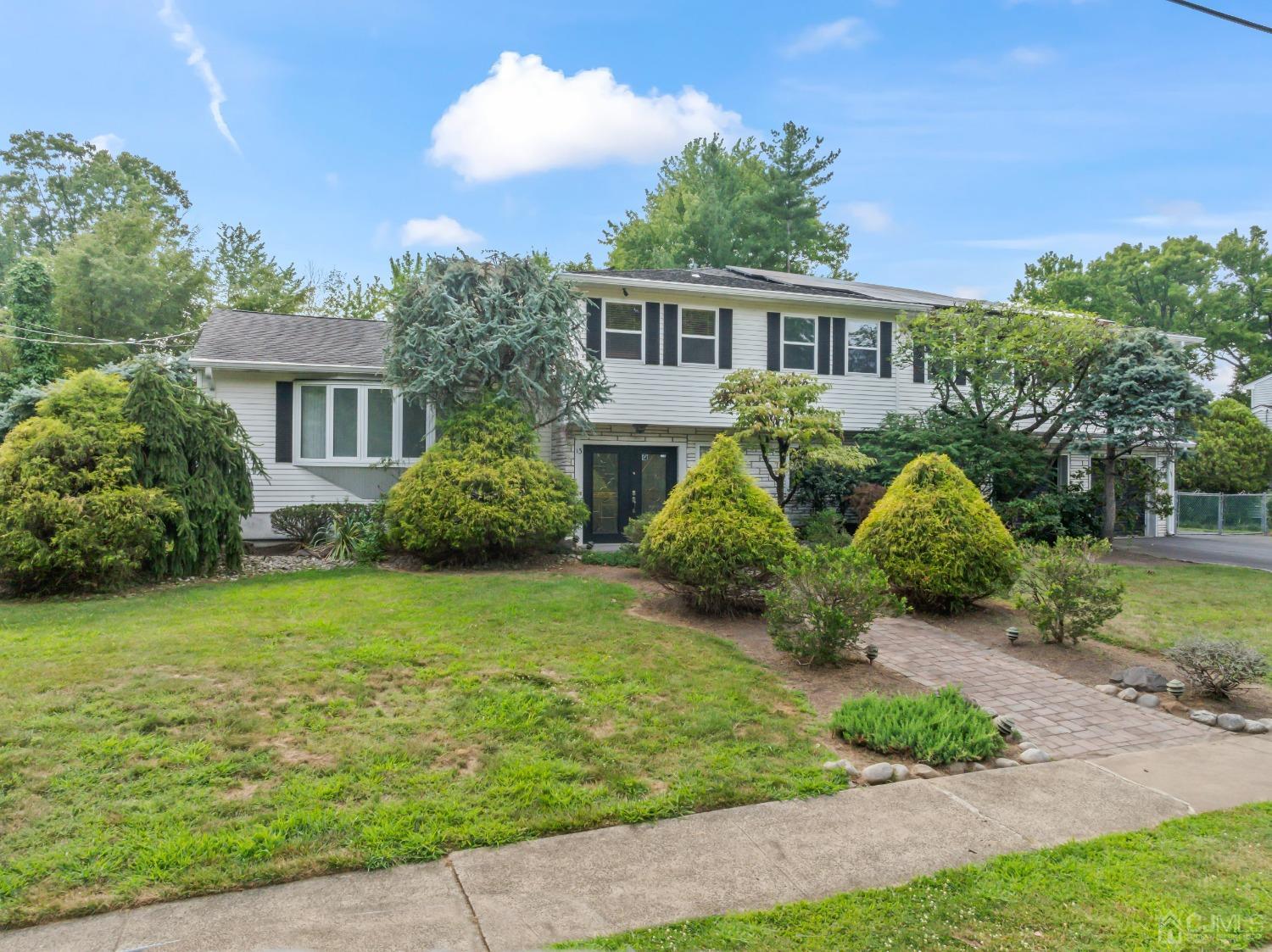 13 Chandler Road Edison, NJ 08820 - Photo 1 of 53