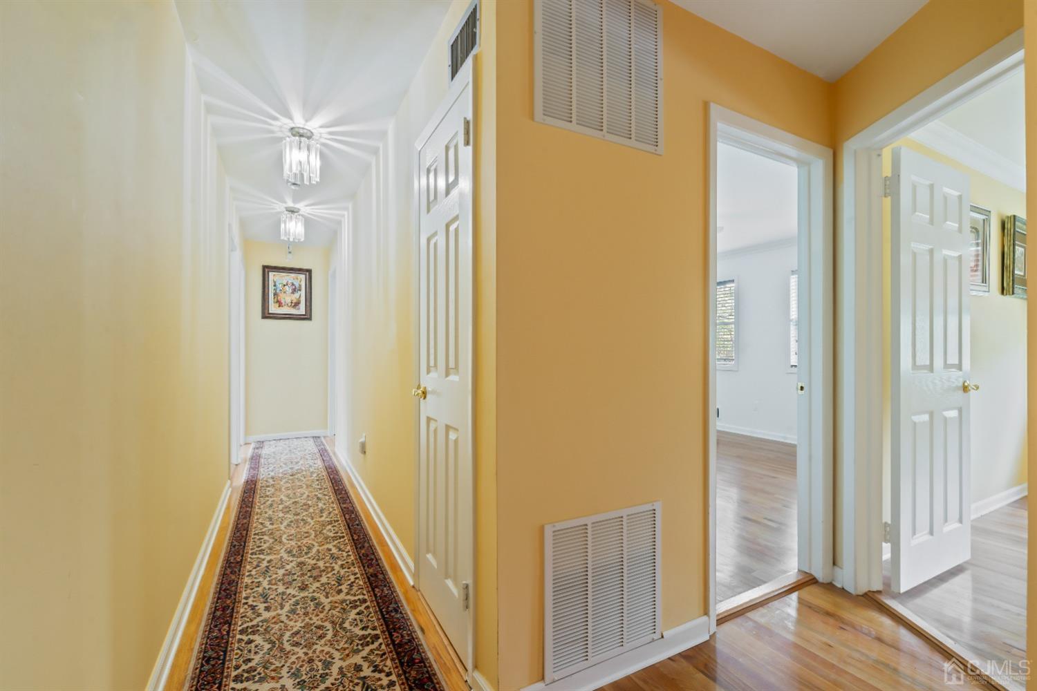 13 Chandler Road Edison, NJ 08820 - Photo 19 of 53