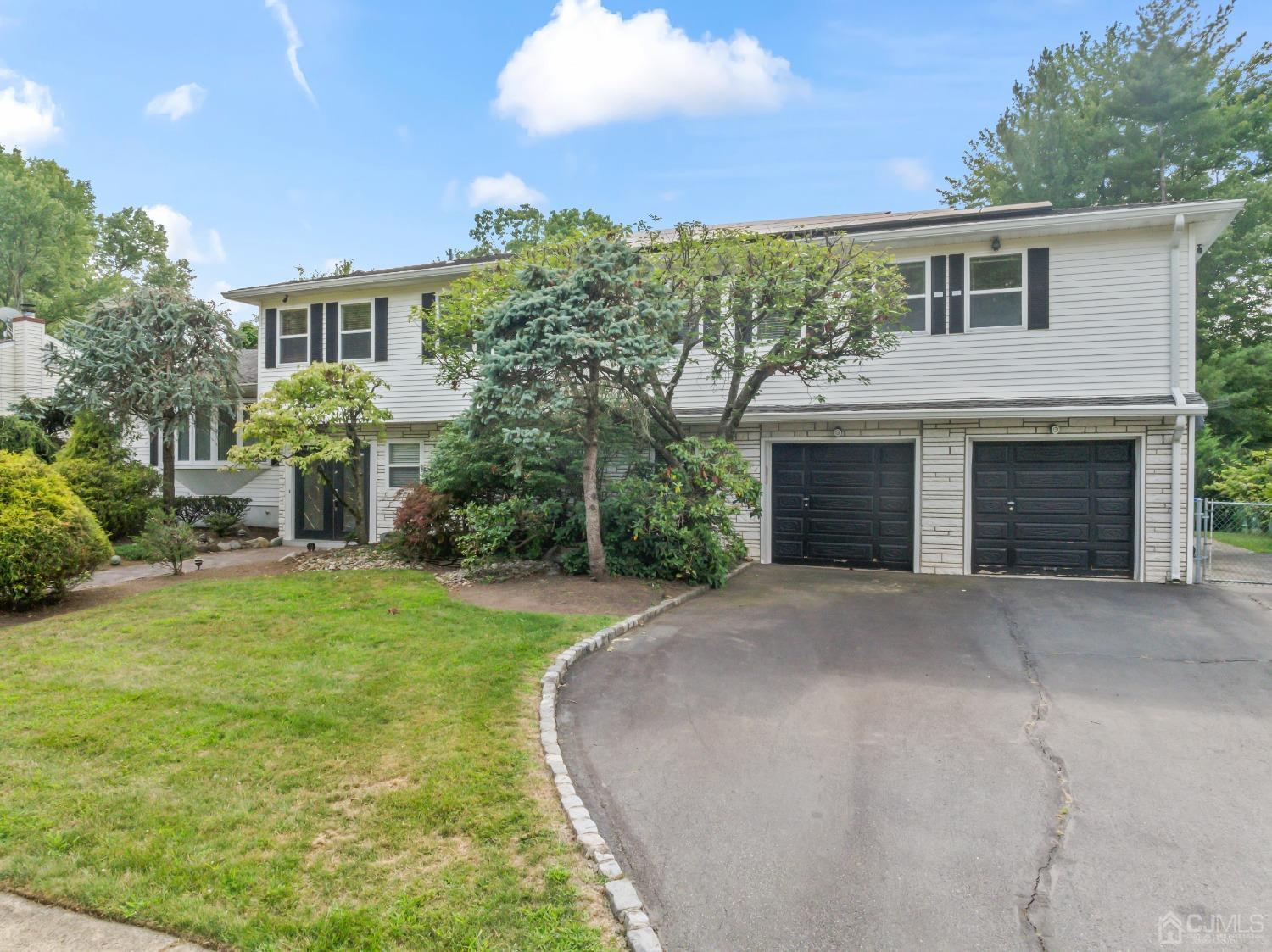 13 Chandler Road Edison, NJ 08820 - Photo 3 of 53