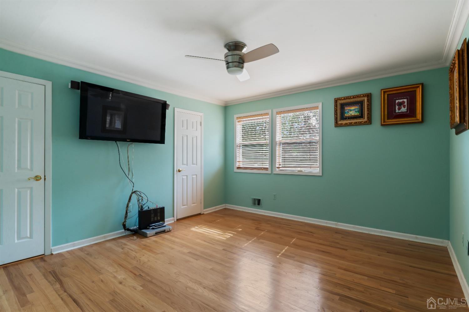 13 Chandler Road Edison, NJ 08820 - Photo 31 of 53