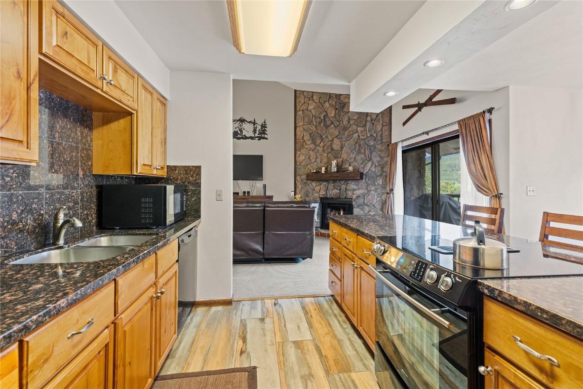 325 Four Oclock Road, Unit C304 Breckenridge, CO 80424 - Photo 13 of 33 Gallery Image 13