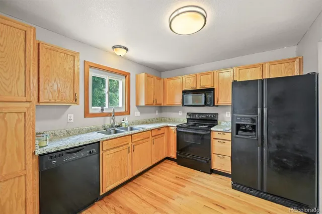 $400,000 | 4452 Cornish Way, Denver, CO 80239