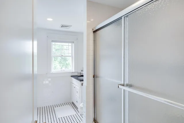 $8,000 | 3 Worcester Avenue, Falmouth, MA 02540