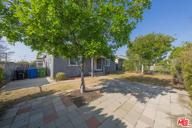 $3,900 | 7503 Camellia Avenue, North Hollywood, CA 91605