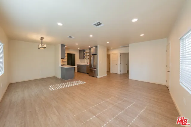 $3,900 | 7503 Camellia Avenue, North Hollywood, CA 91605