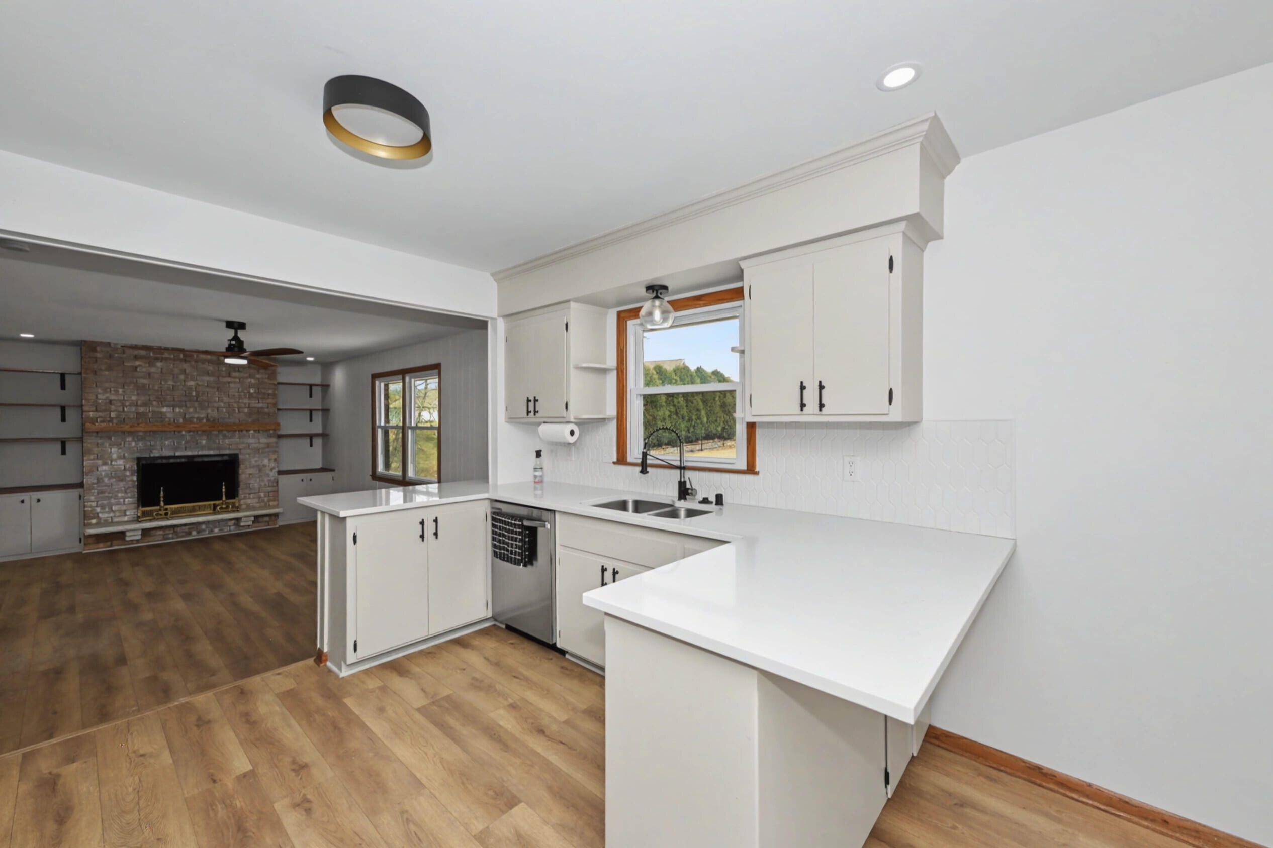 2101 North Emmertsen Road Mount Pleasant, WI 53406 - Photo 14 of 42 13_Photo (21)