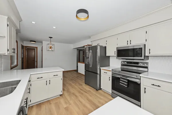 $439,900 | 2101 North Emmertsen Road, Mount Pleasant, WI 53406