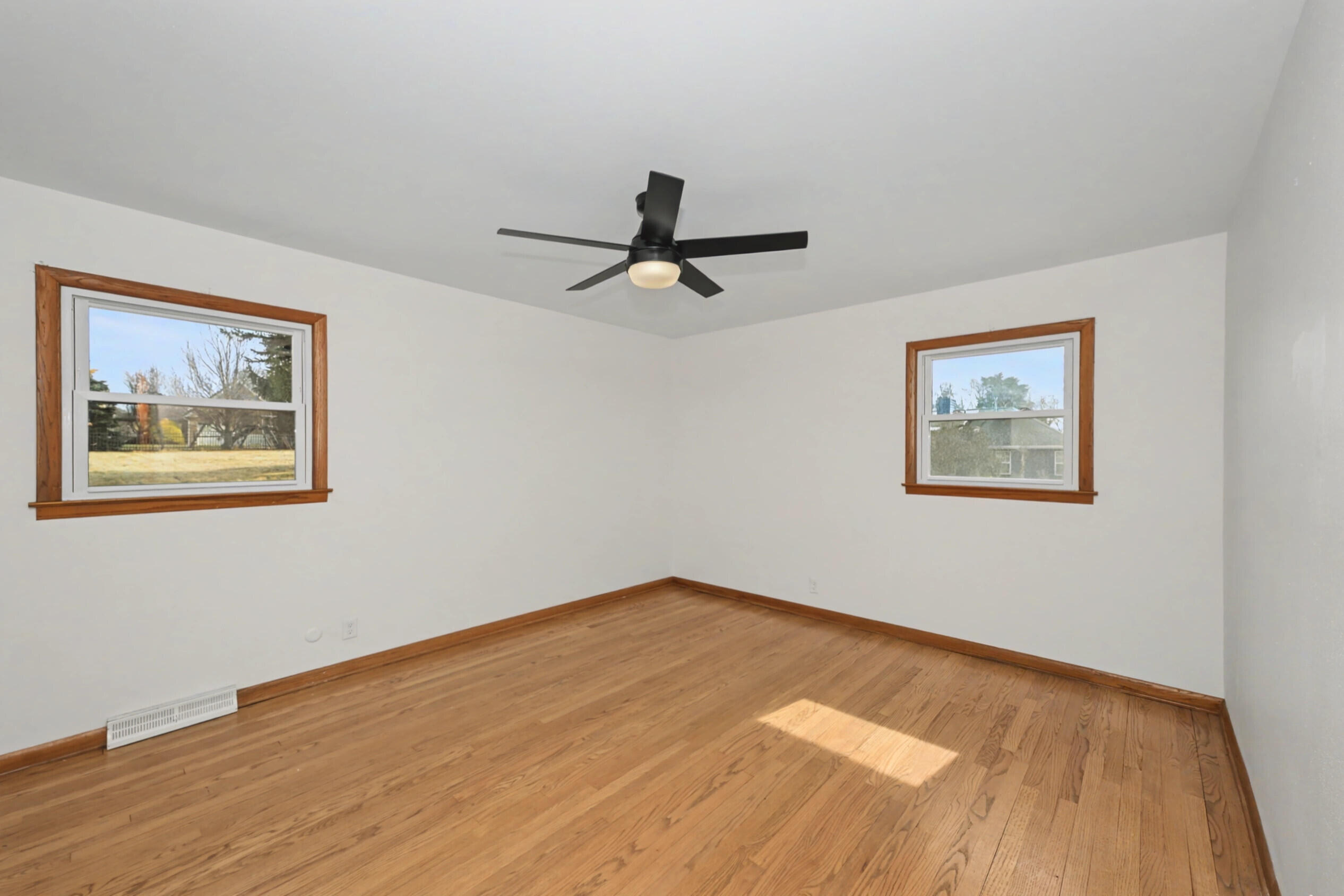 2101 North Emmertsen Road Mount Pleasant, WI 53406 - Photo 24 of 42 06_Photo (14)