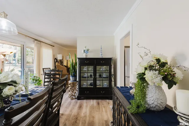 $269,900 | 100 Prairie Road, Carterville, IL 62918