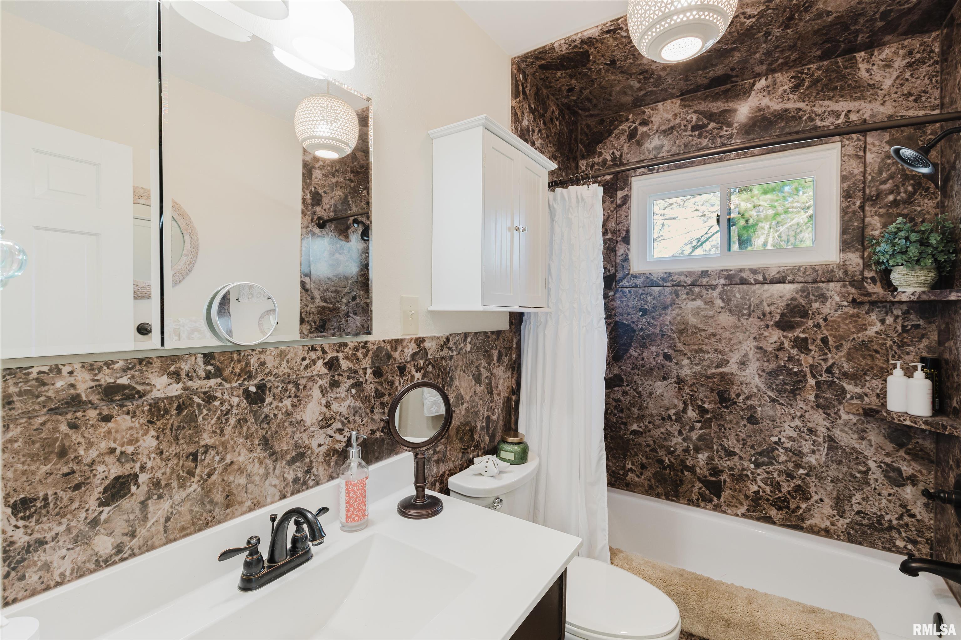 100 Prairie Road Carterville, IL 62918 - Photo 30 of 56