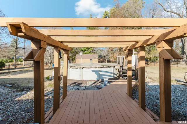 $269,900 | 100 Prairie Road, Carterville, IL 62918