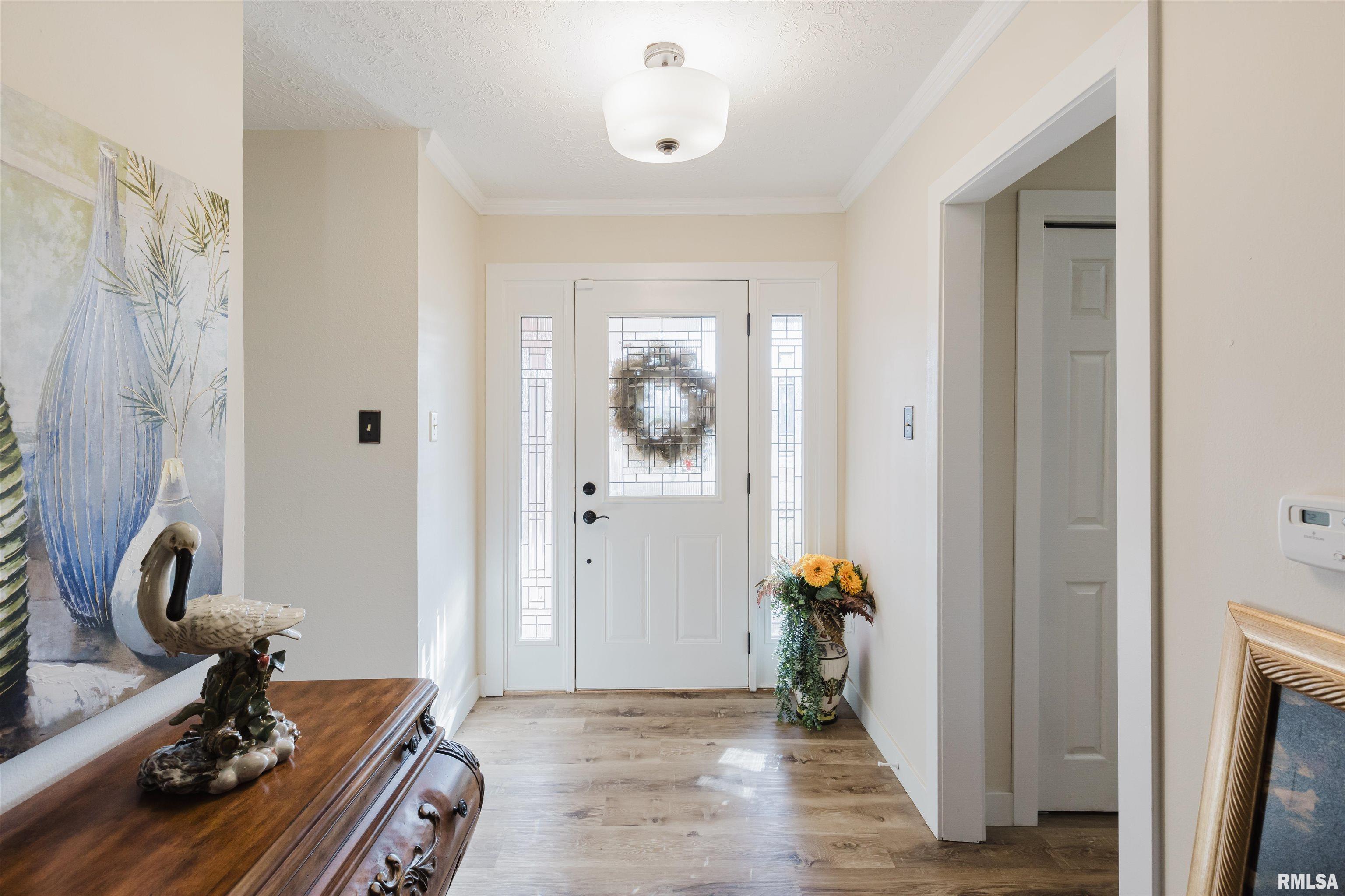 100 Prairie Road Carterville, IL 62918 - Photo 4 of 56