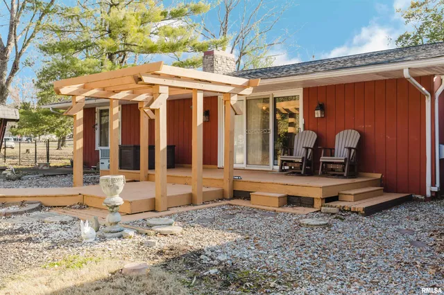 $269,900 | 100 Prairie Road, Carterville, IL 62918