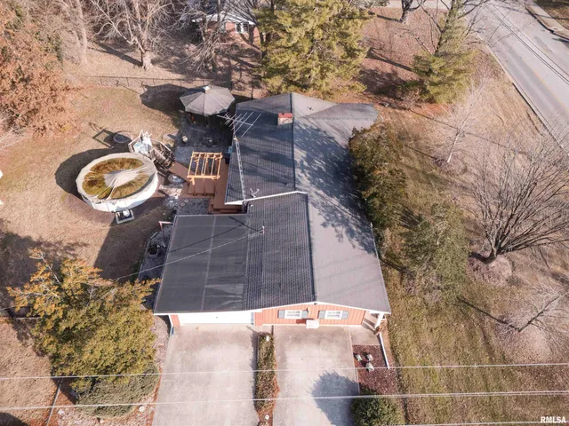 $269,900 | 100 Prairie Road, Carterville, IL 62918