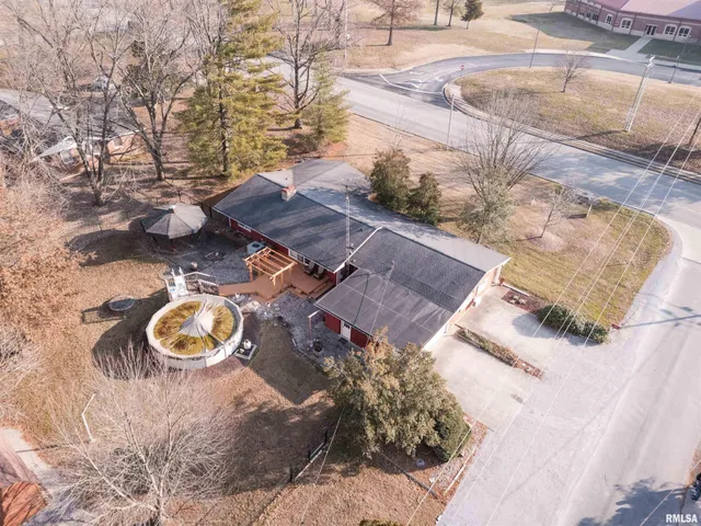 $269,900 | 100 Prairie Road, Carterville, IL 62918