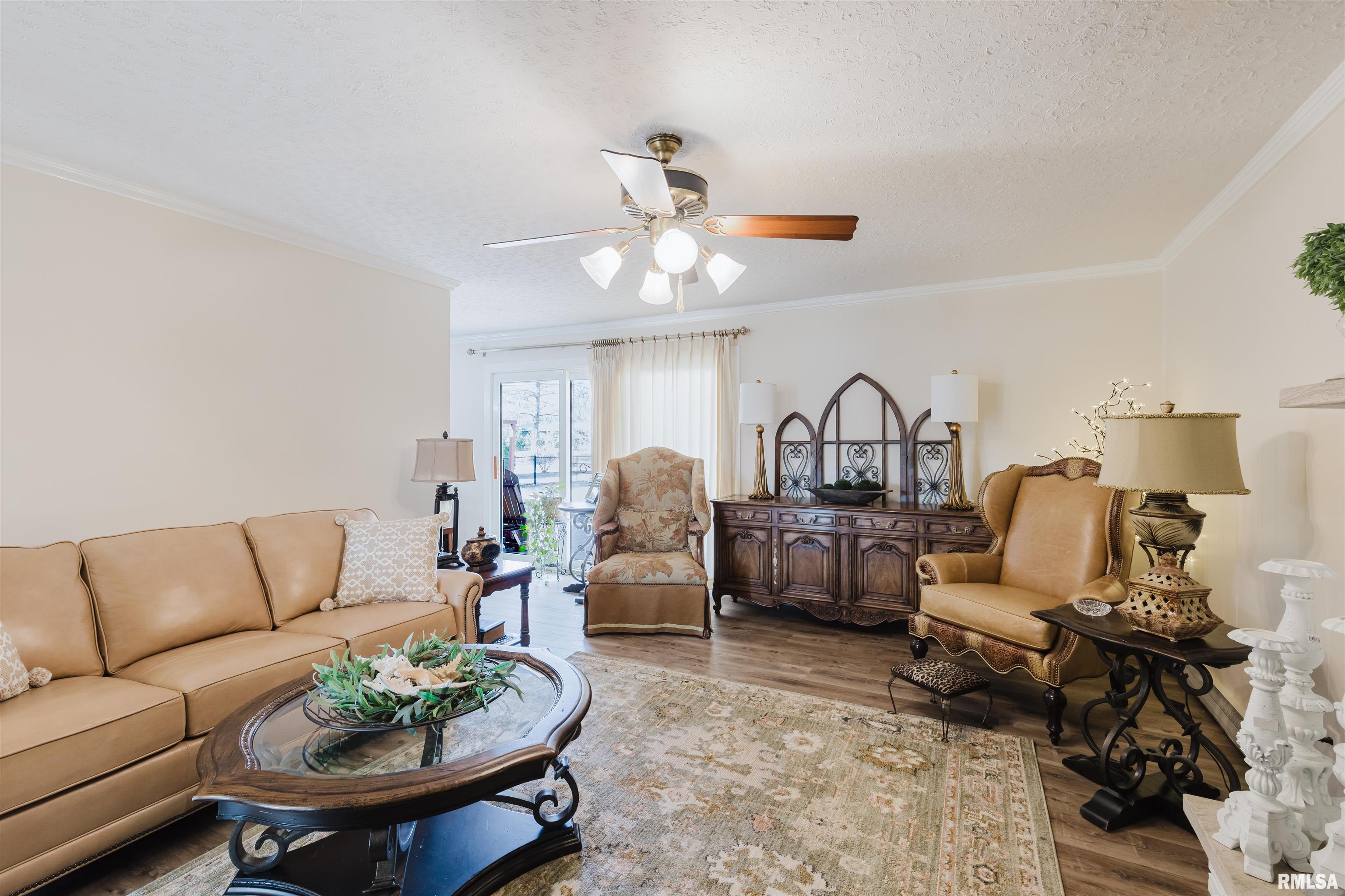 100 Prairie Road Carterville, IL 62918 - Photo 6 of 56