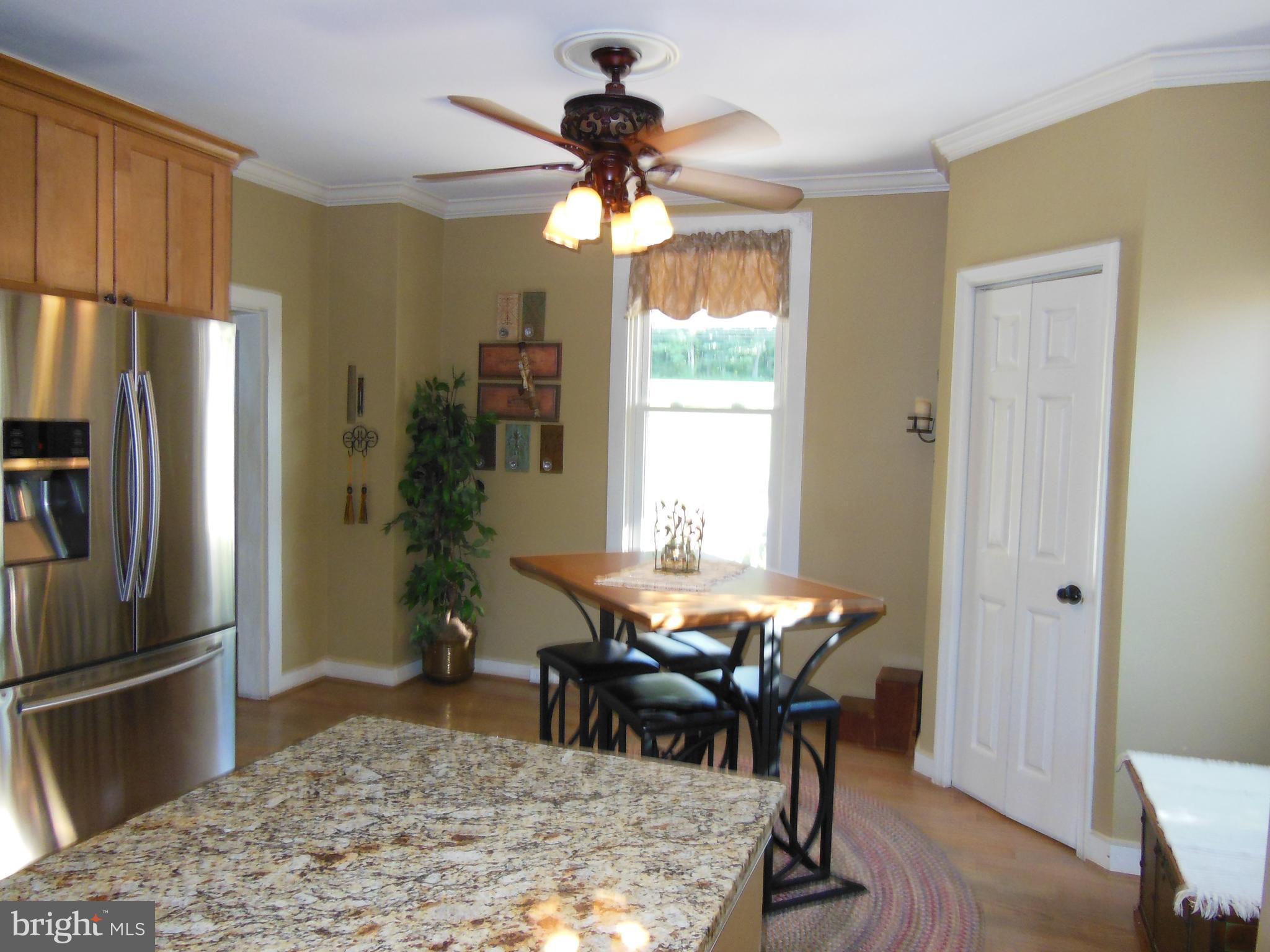 11318 Daysville Road Frederick, MD 21701 - Photo 22 of 62 Dining area off kitchen