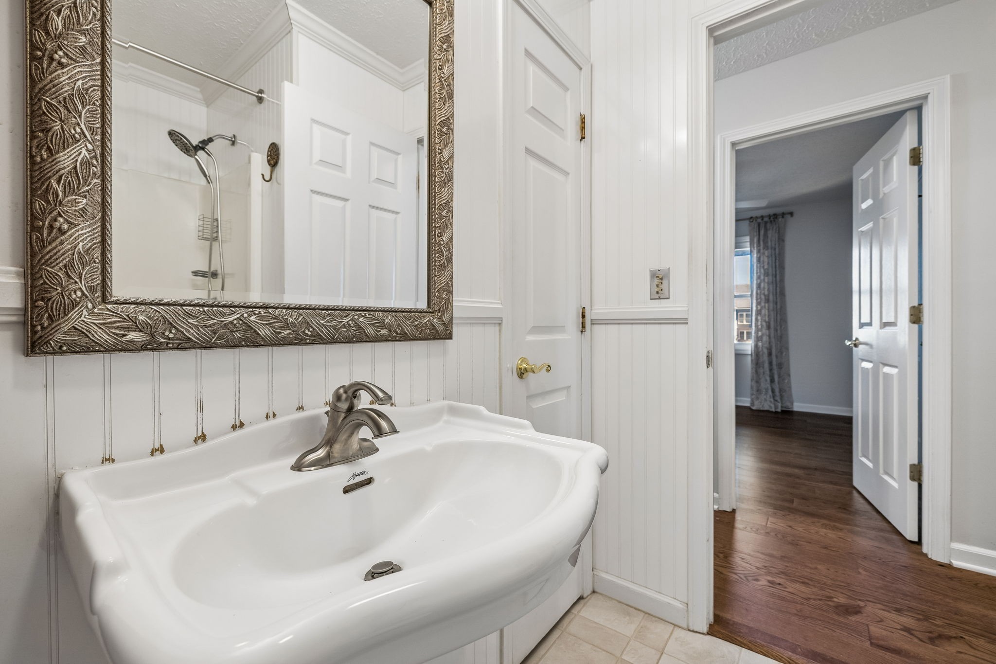 385 Perdue Road Franklin, KY 42134 - Photo 56 of 72 a bathroom with a sink and a mirror