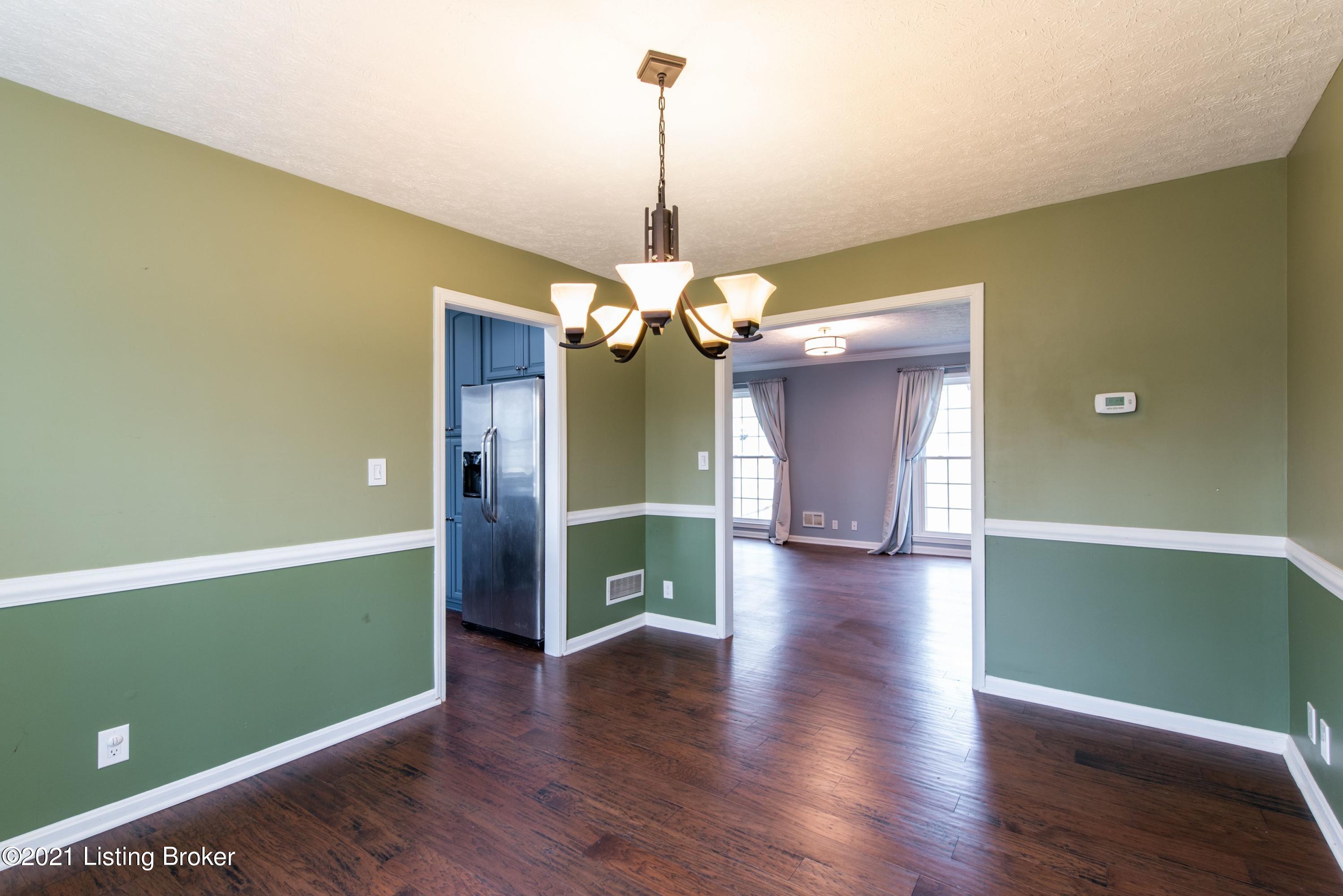13318 Creekview Road Prospect, KY 40059 - Photo 5 of 34 Dining Room