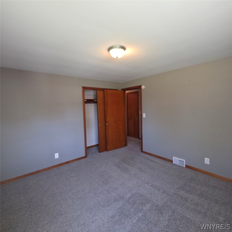 21 East And West Road West Seneca, NY 14224 - Photo 13 of 23