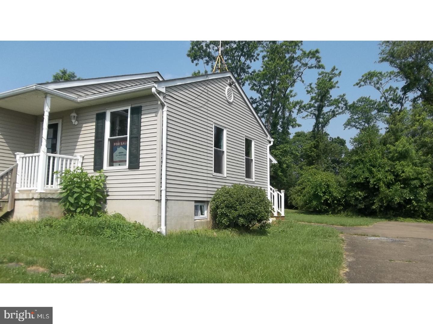 558 Fremont Road Nottingham, PA 19362 - Photo 3 of 21 Exterior Side