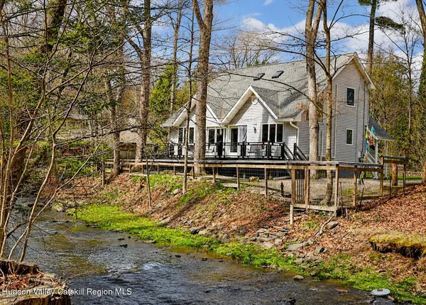 $839,000 | 25 Pine Grove Street, Woodstock, NY 12498
