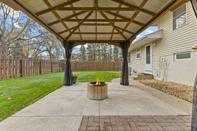 $419,900 | 4004 McKnight Road North, White Bear Lake, MN 55110