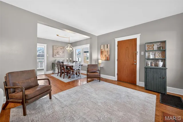 $220,000 | 7622 Springdale Drive, Pasadena Park, MO 63121