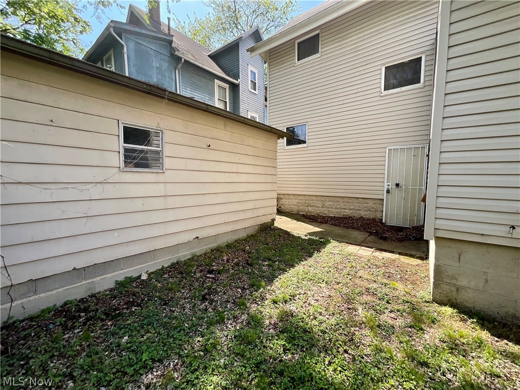 577 Rhodes Avenue Akron, OH 44307 - Photo 19 of 19