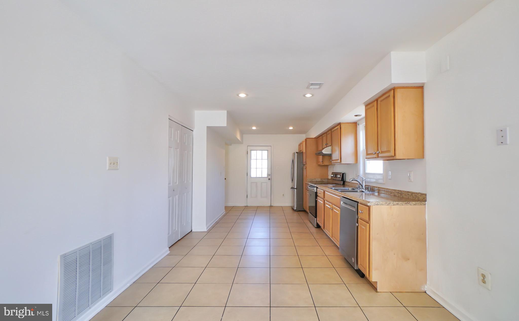8629 Weems Road Manassas, VA 20110 - Photo 12 of 33 Gallery Image 12
